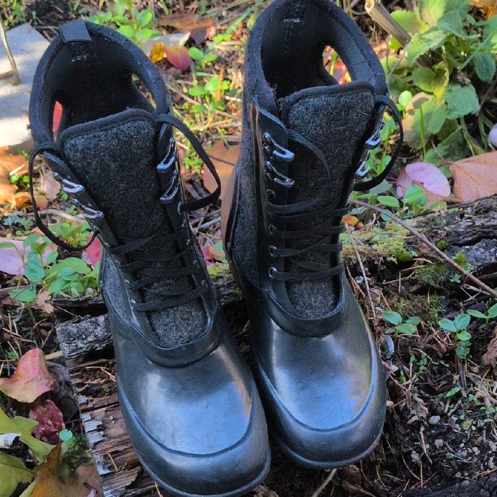 Bogs Sidney Wool Combat Boots - Size 8